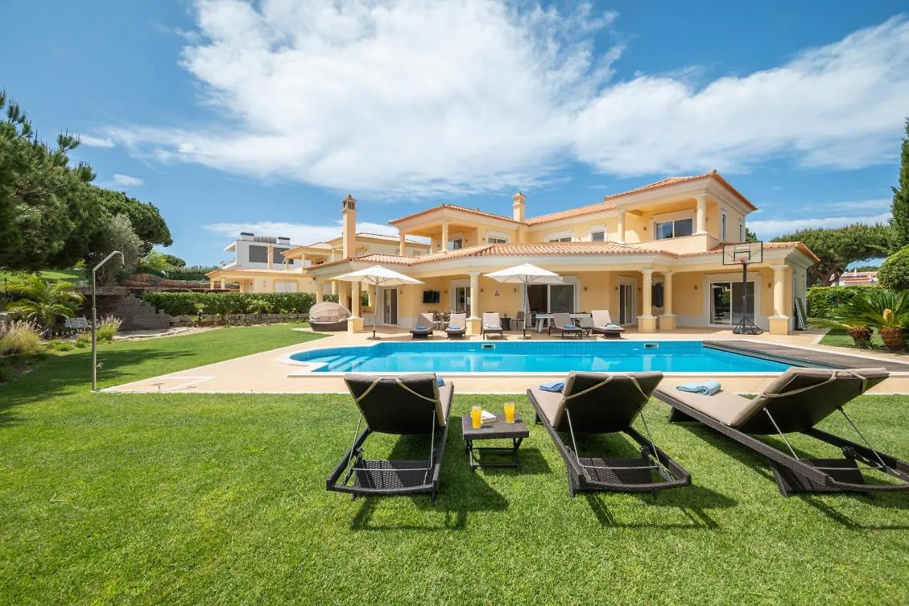Villa Sibling 2 Vilamoura 0*,  Portugal